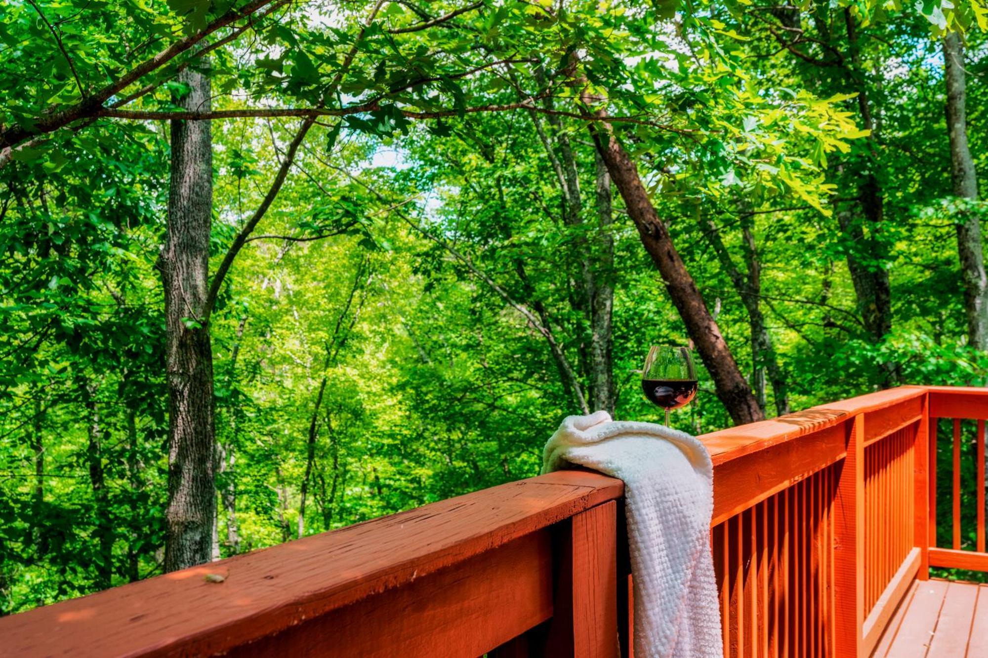 Cabin In A Gated Resort With Seasonal Resort Pool Pigeon Forge Bagian luar foto